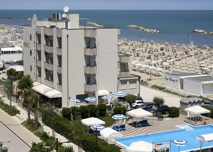 Hotel mit Pool: Hotel Atlantic